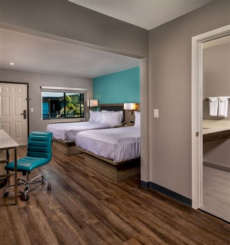 Travelodge by Wyndham LAX™ Hotel El Segundo Extended。